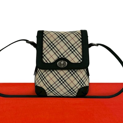 BURBERRY バーバリー ノバチェック 柄 ターンロック キャンバス レザー ショルダーバッグ ベージュ
80542