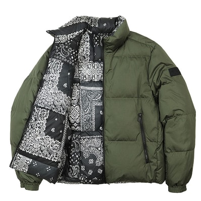 【極美品】TATRAS タトラス ダウンジャケット NESE ネセ メンズ サイズ 01 リバーシブル リップストップ × ペイズリー バンダナ ナイロン100% ロゴ パッチ アウター オリーブグリーン 緑 ポーランド製
