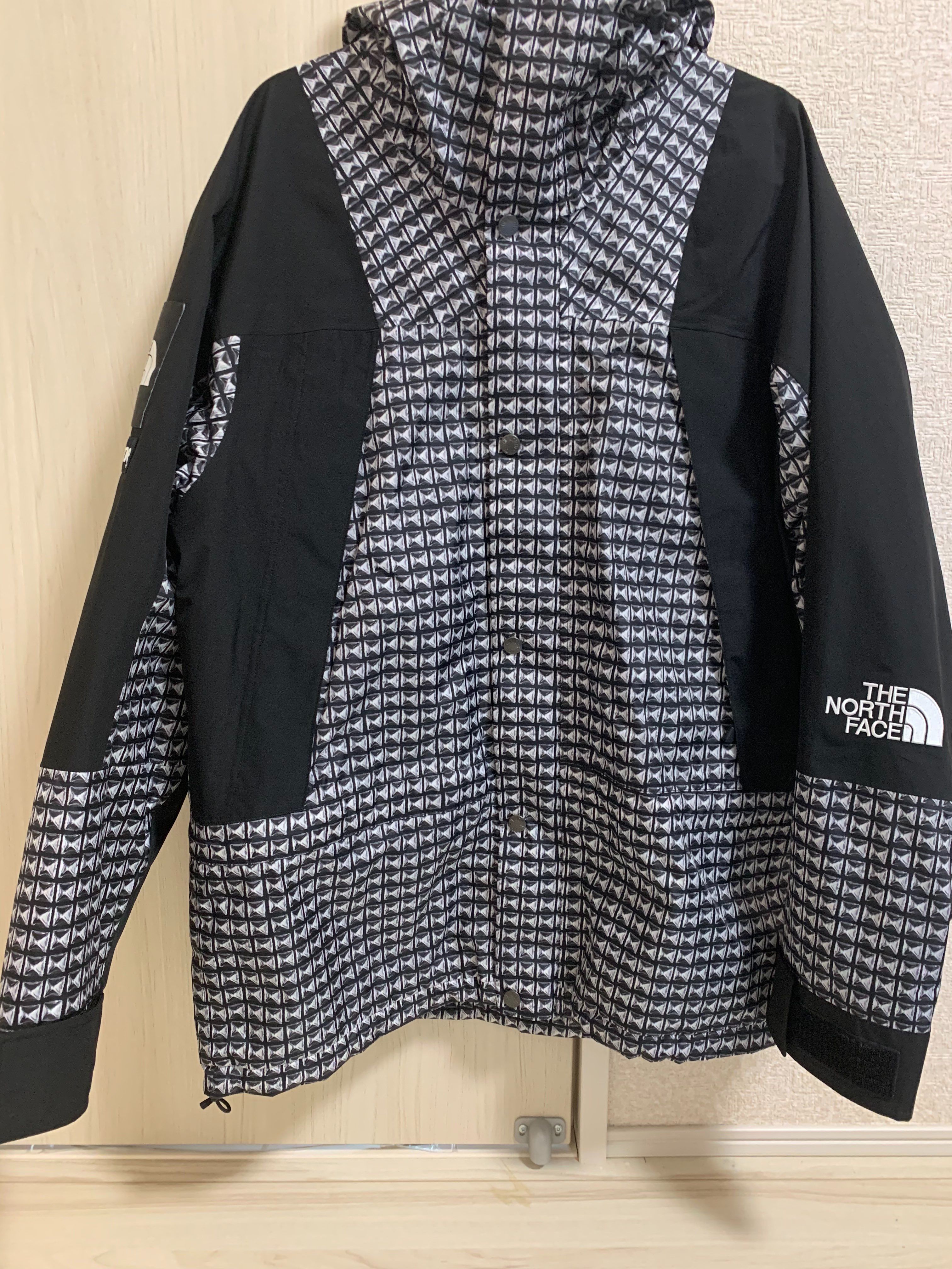 Supreme x The North Face Studded Mountain Light Jacket "Black"