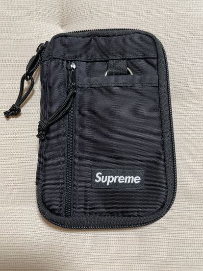 Supreme 19FW Small Zip Pouch Supreme 19FW Small Zip Pouch