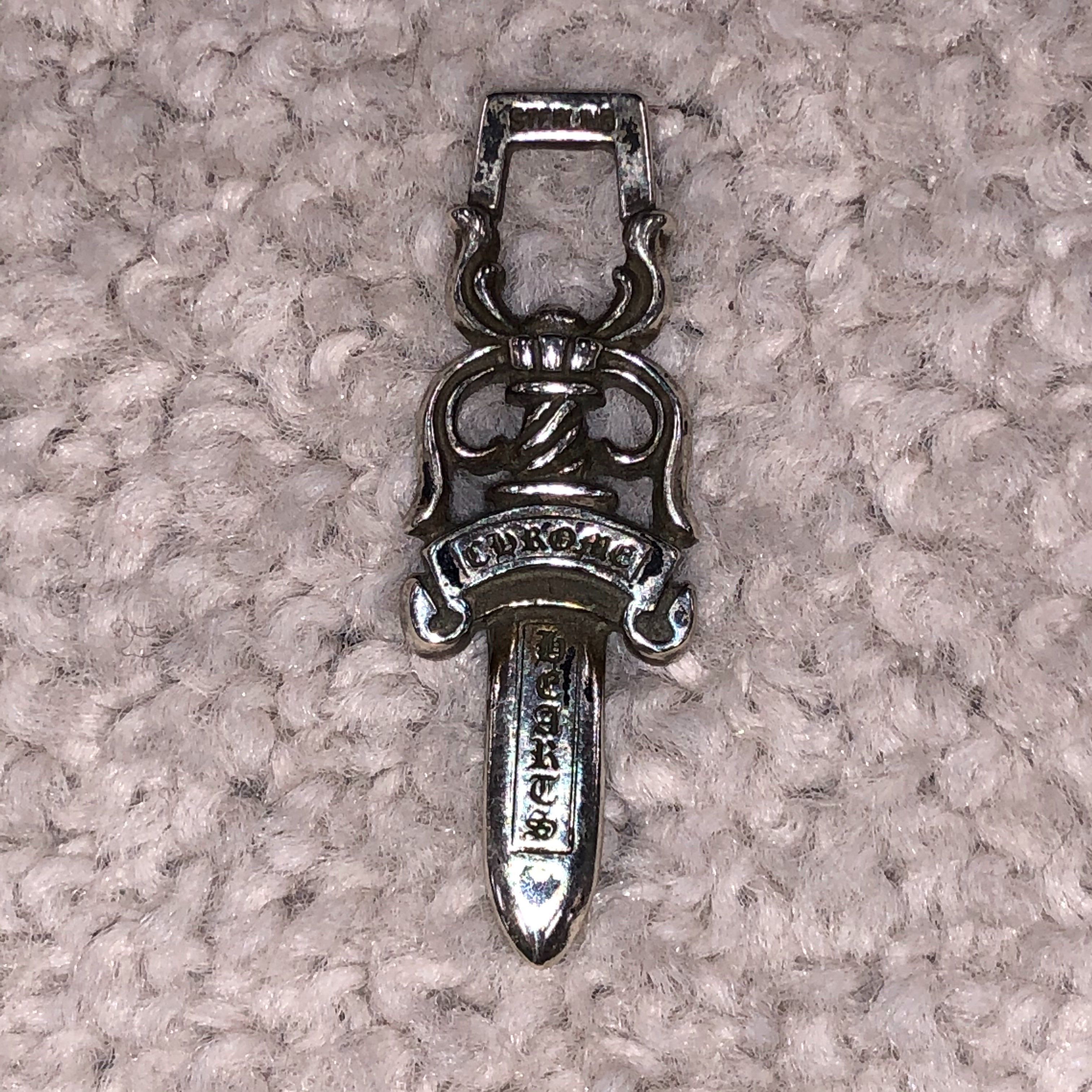 Chrome Hearts #10 Dagger Pendant "Silver"