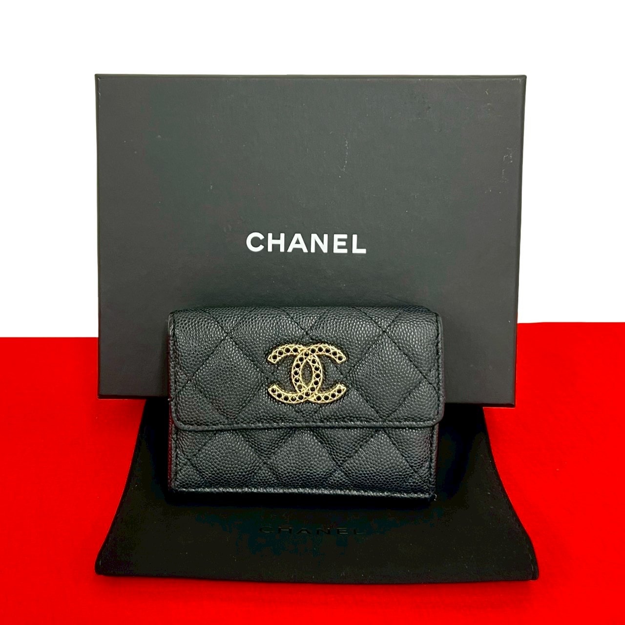 CHANEL シャネル マトラッセ ココマーク キャビアスキン 三つ折り財布 ブラック
 190-3