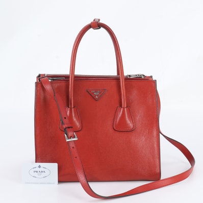 ■美品 プラダ 白タグあり BN2619 ショルダーバッグ レザー