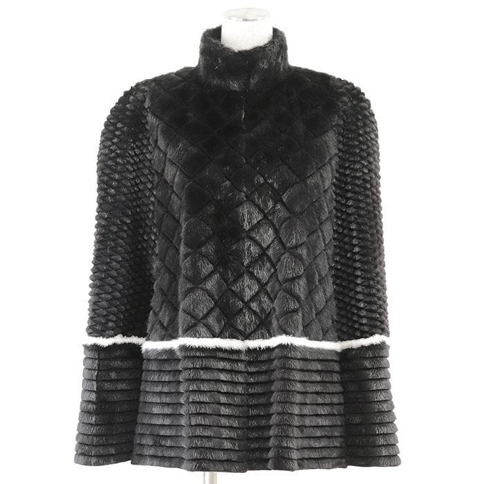 目立った傷や汚れなし】美品 フェンディ 2019年製 シェアード