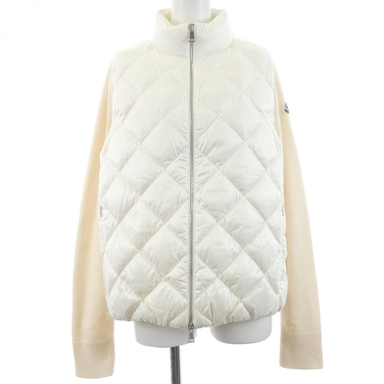 モンクレール MONCLER 20939B00017 ダウンジャケット