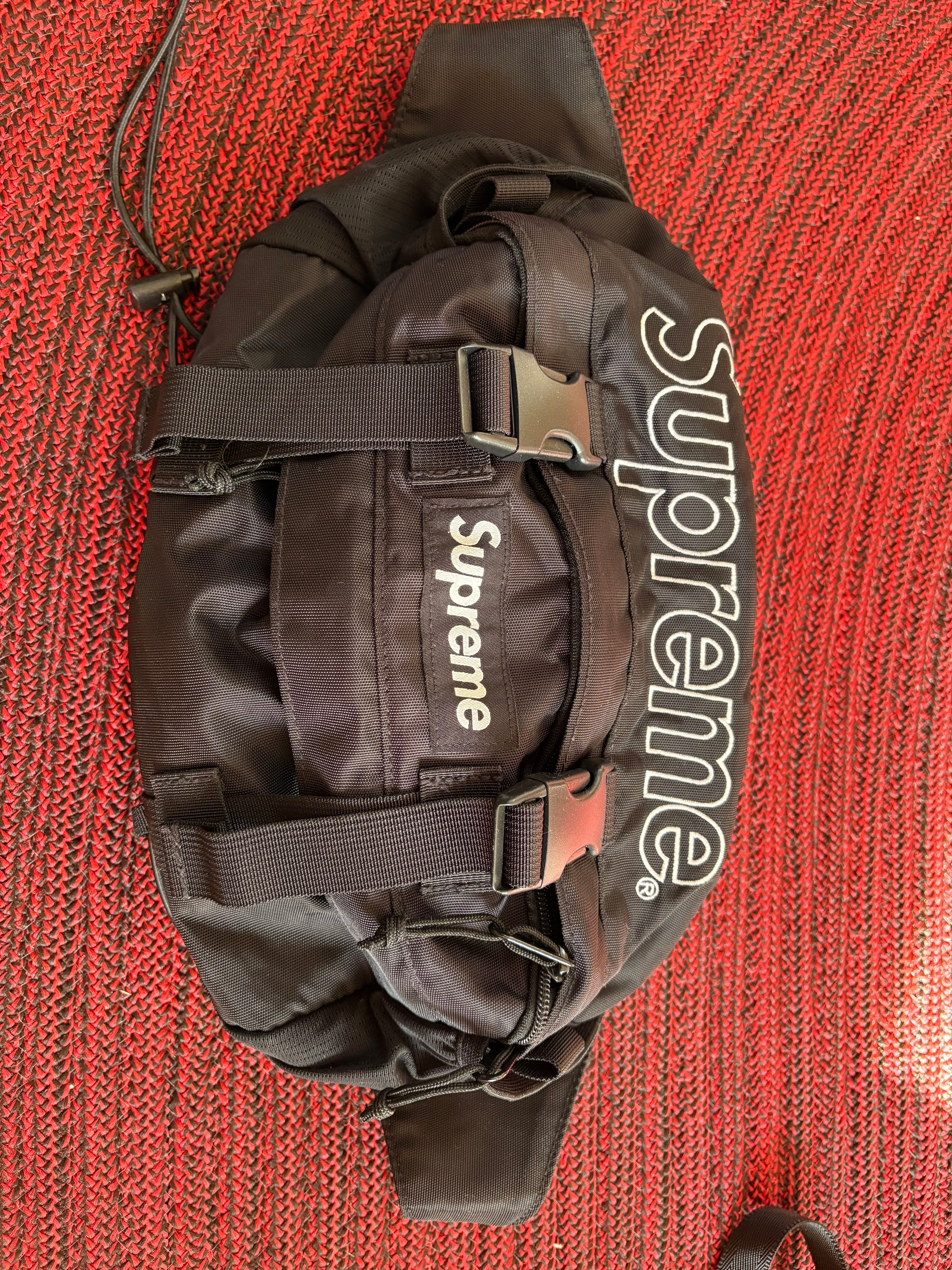 シュプリーム ウエスト バッグ (19FW) "ブラック"