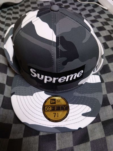 Supreme WINDSTOPPER Earflap Box Logo New Era "Snow Camo"