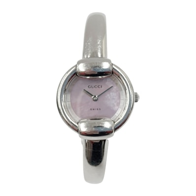 〇〇GUCCI グッチ バングルウォッチ ピンクシェル クォーツ腕時計 1400L シルバー
