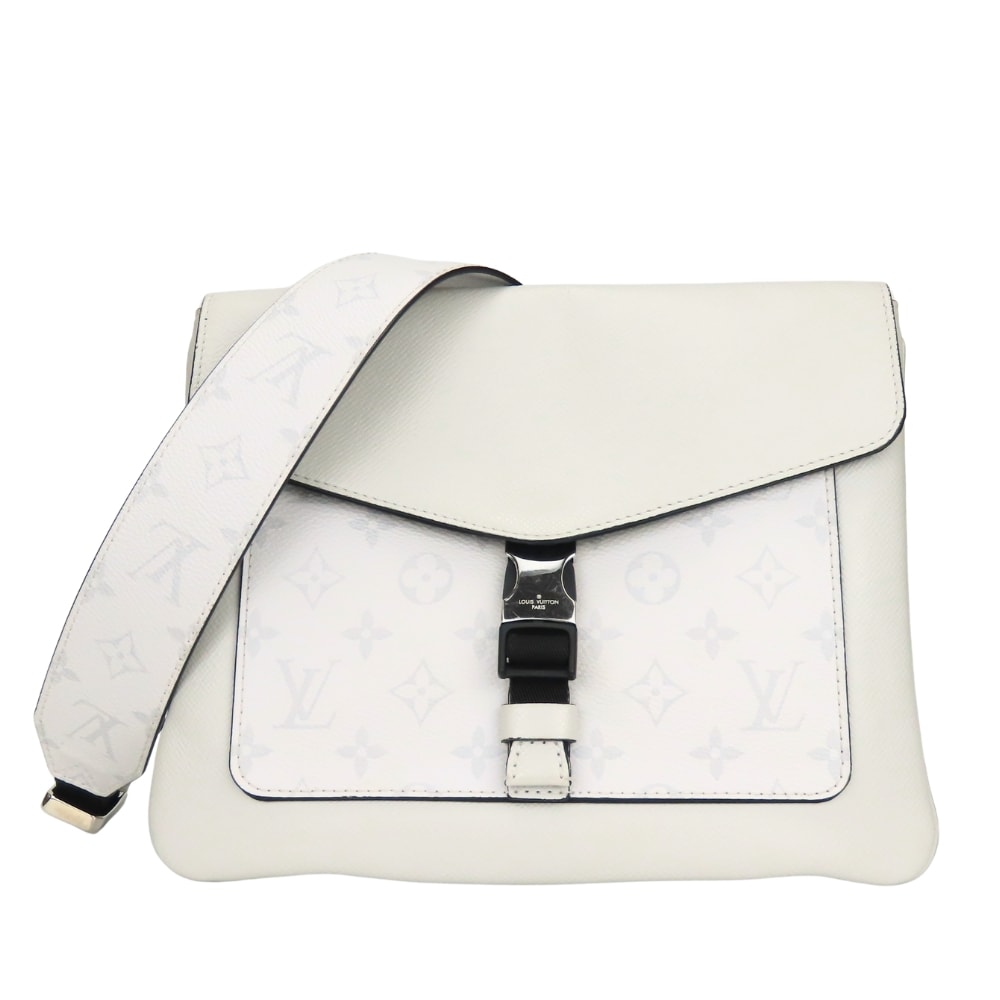 【中古】 ルイ・ヴィトン ショルダーバッグ フラップ・メッセンジャー M30411 タイガ モノグラム アンタークティカ グレー系 斜め掛け タイガラマ メンズ 男性 LOUIS VUITTON