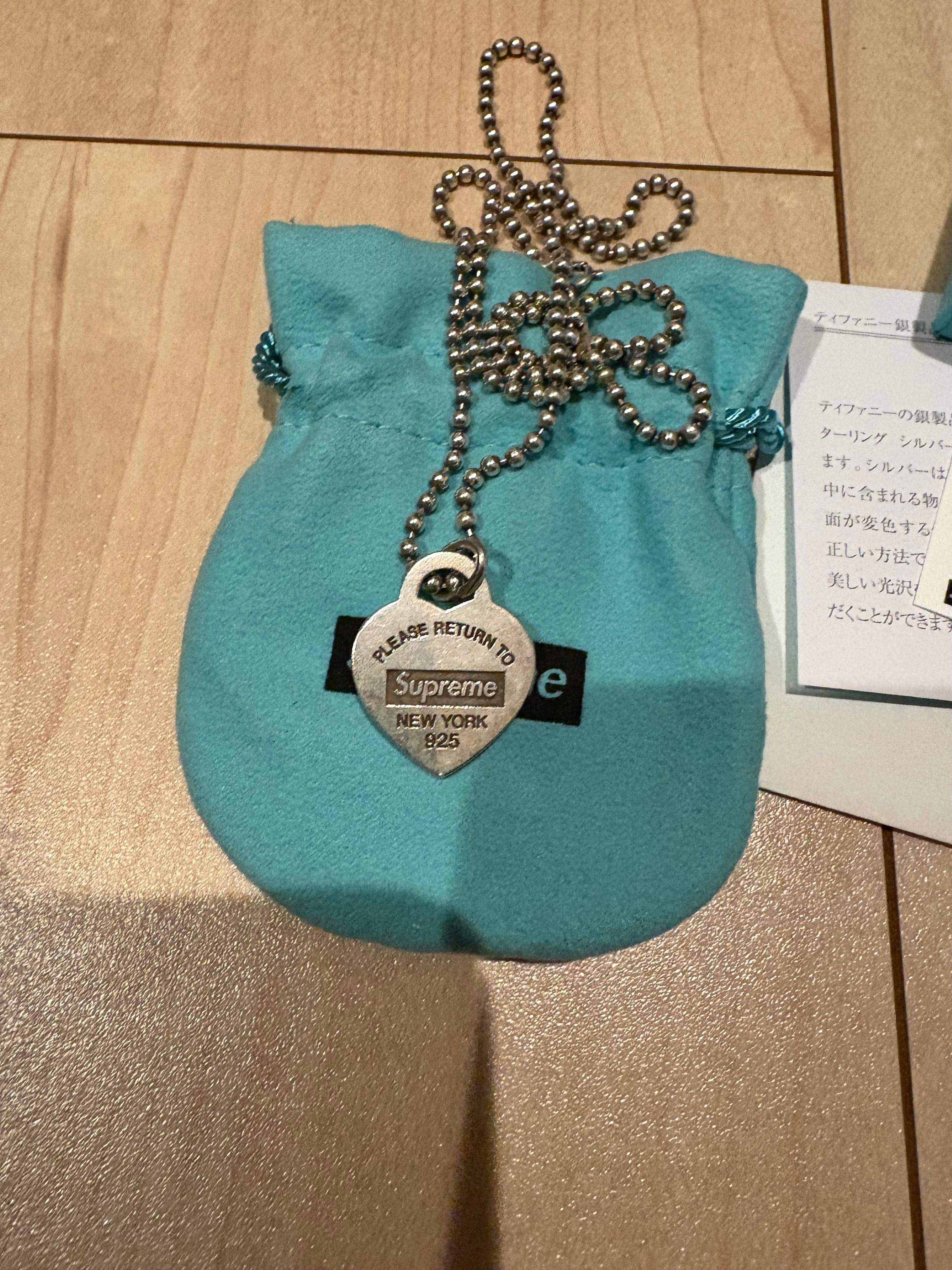 Supreme / Tiffany & Co. Return to Tiffany Heart Tag Pendant "Silver"