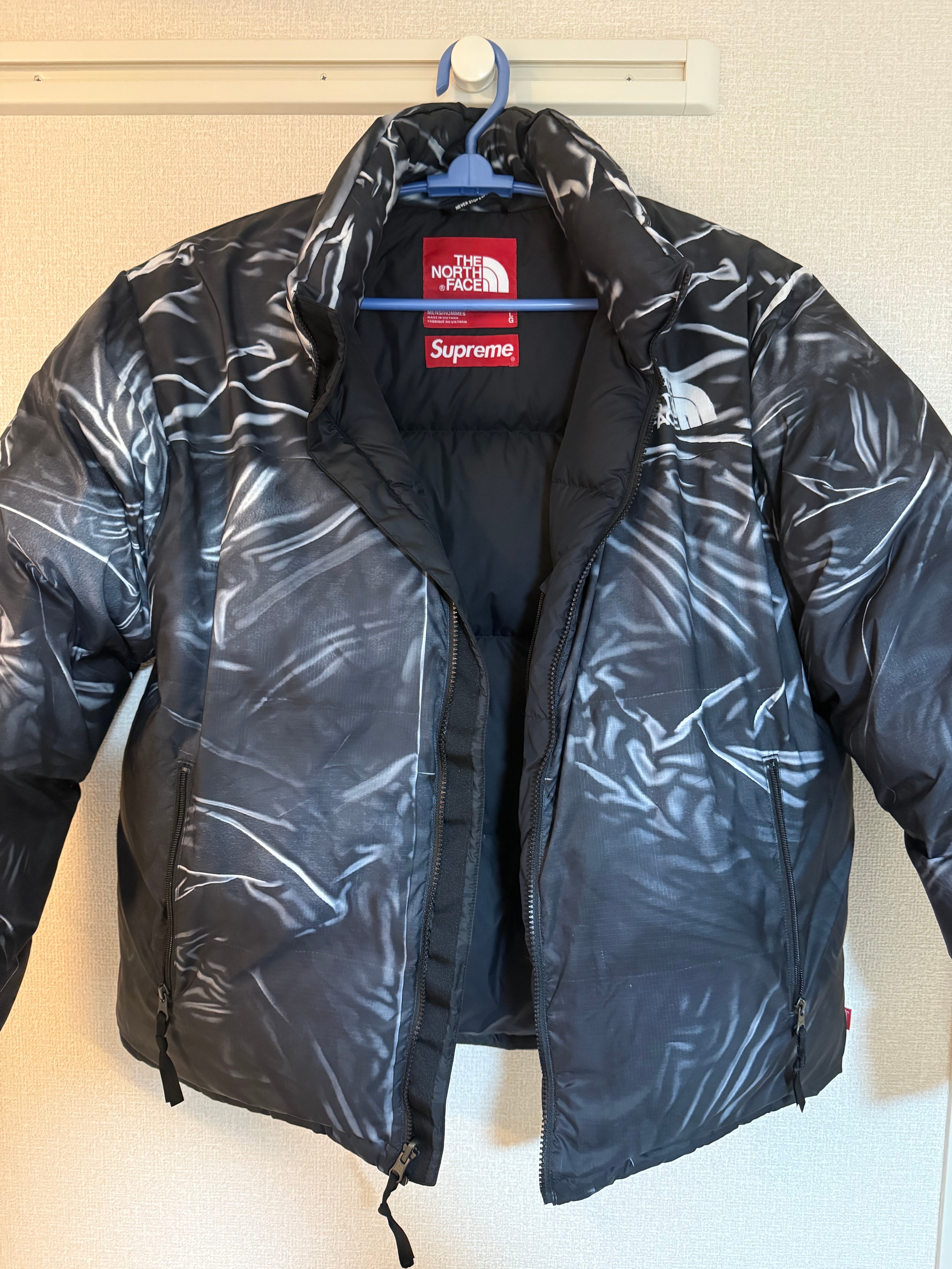 シュプリーム ザノースフェイス トロンプ ルイユ プリンティド ヌプシ ジャケット "ブラック"