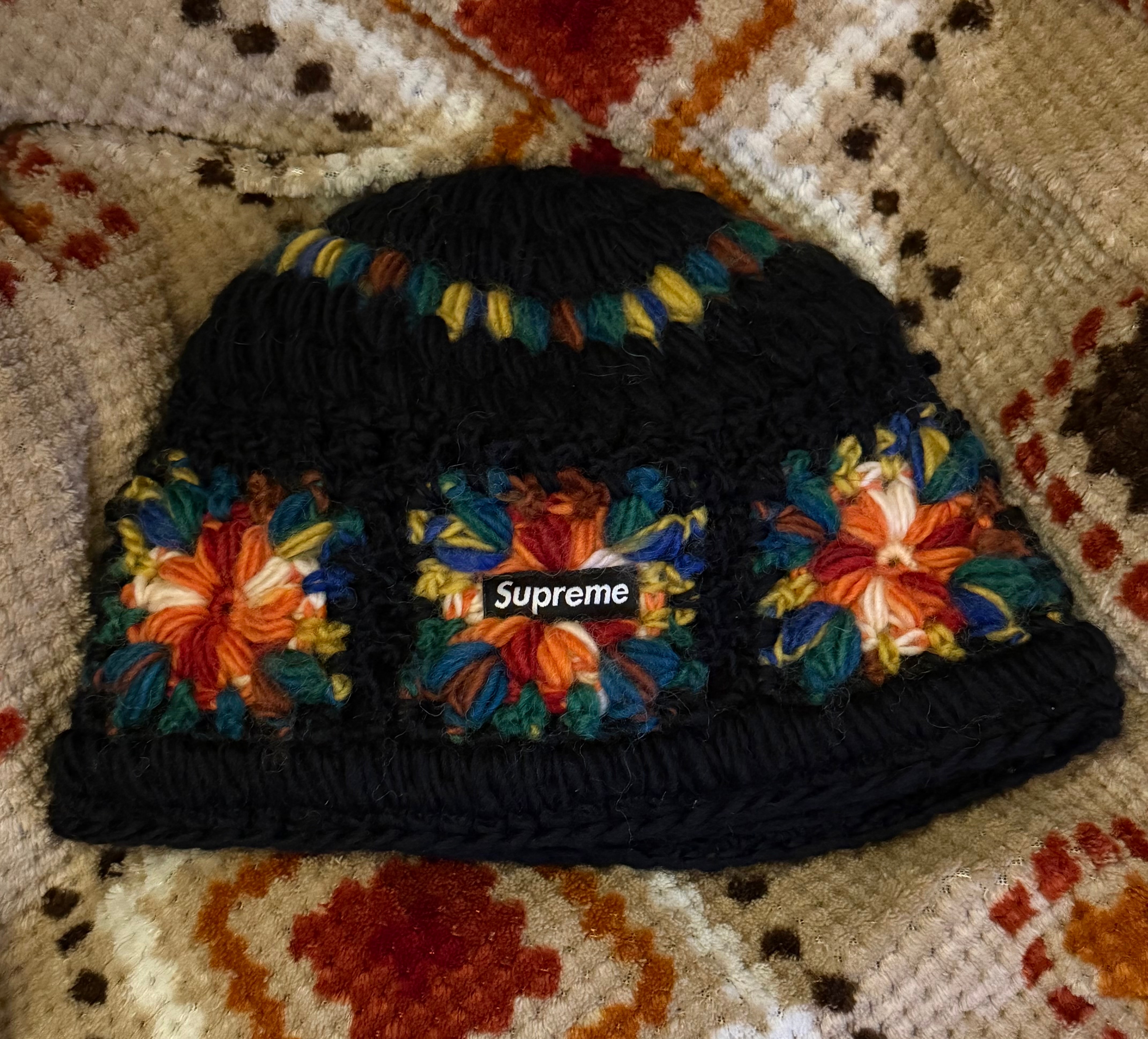 Supreme Crochet Beanie "Black"