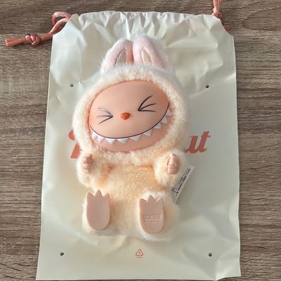 POP MART THE MONSTERS (LABUBU) Have a Seat Plush Series SISI