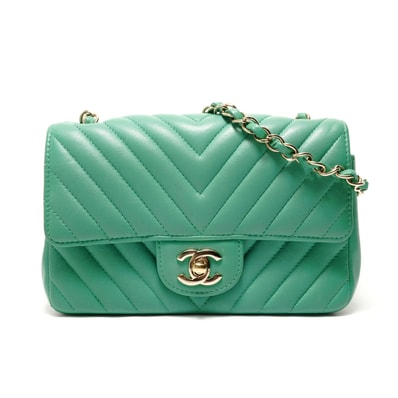 シャネル CHANEL 24番台 2017-2018 シェブロン Vステッチ ショルダーバッグ【中古】
