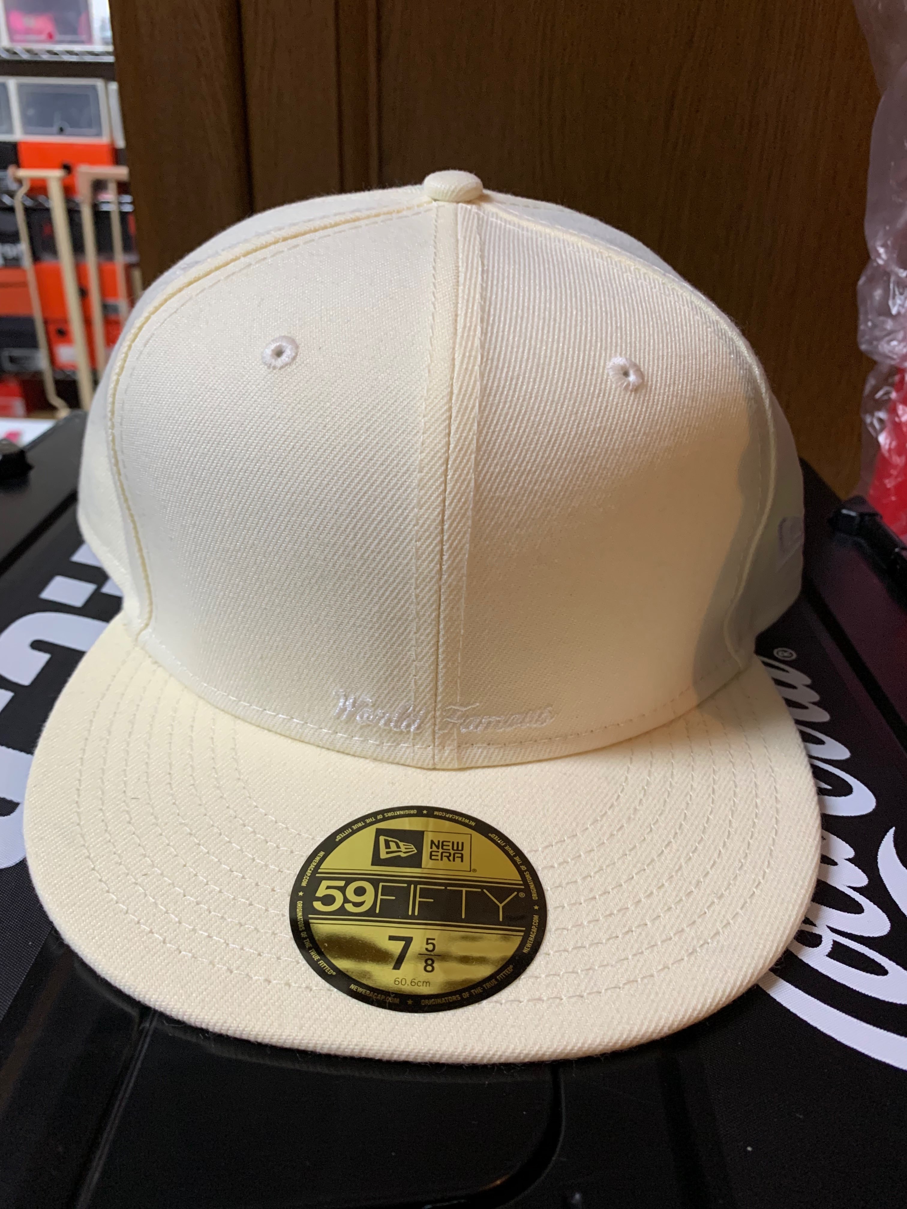 Supreme Reverse Box Logo New Era® "Natural"