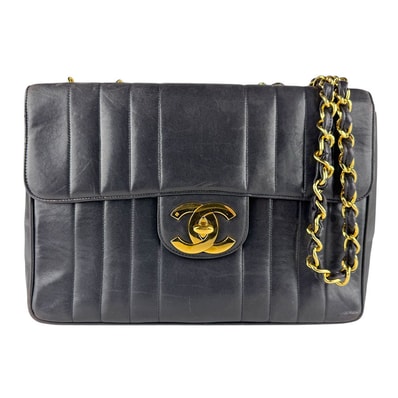 シャネル CHANEL ショルダーバッグ レザー/メタル ブラック/ゴールド レディース【中古】 z8182