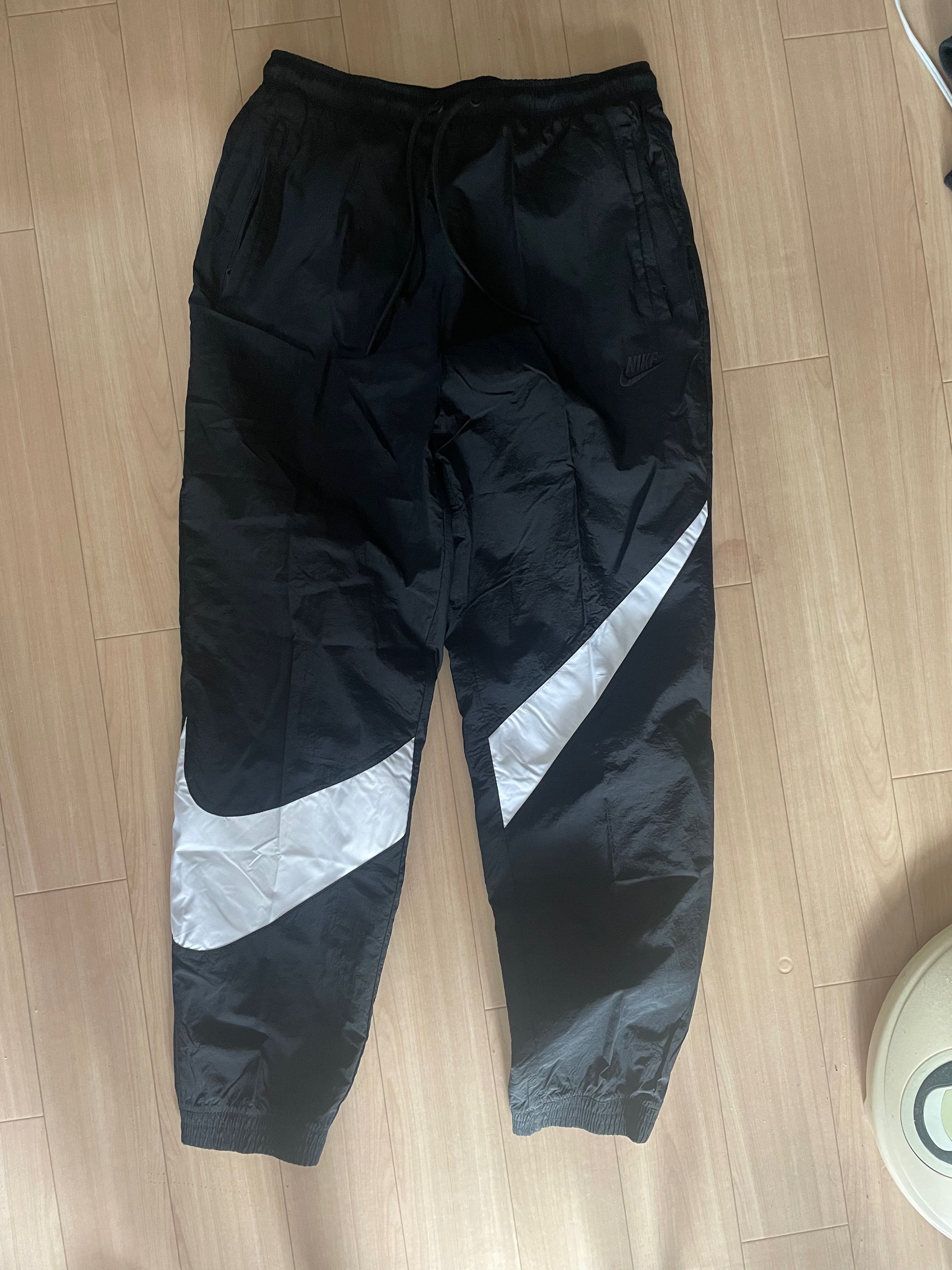 Nike x Kith Big Swoosh Pants "Black" AH8744-011