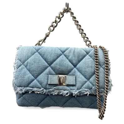 Salvatore Ferragamo 美品 サルヴァトーレ フェラガモ ヴァラ デニム リボン 2WAY チェーンショルダーバッグ ハンドバッグ 21 F940 コットン ブルー キルティング フリンジ Y2K ABランク 中古 鑑定済 フェラガモバッグ