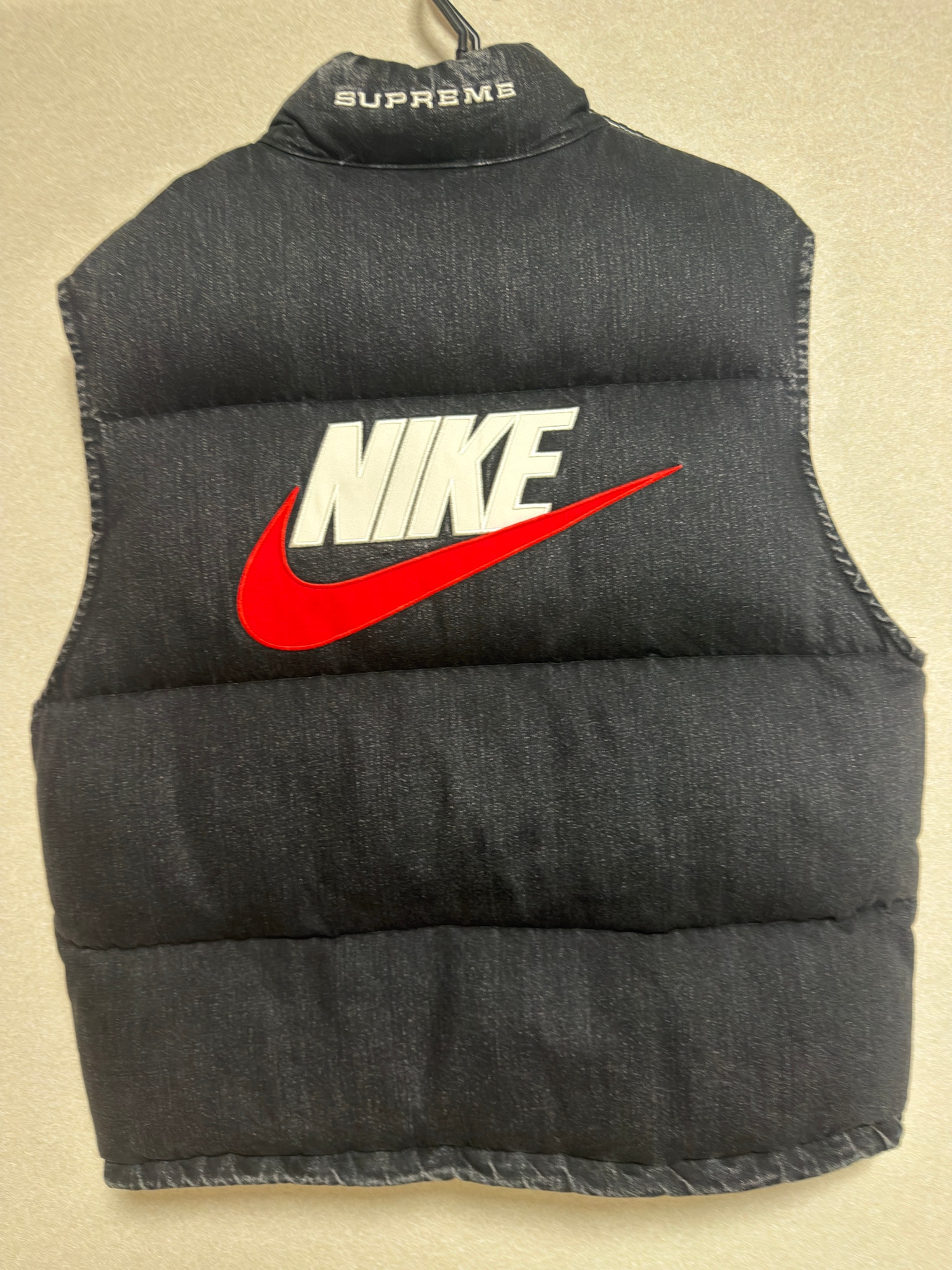 Supreme x Nike Denim Puffer Vest "Black"