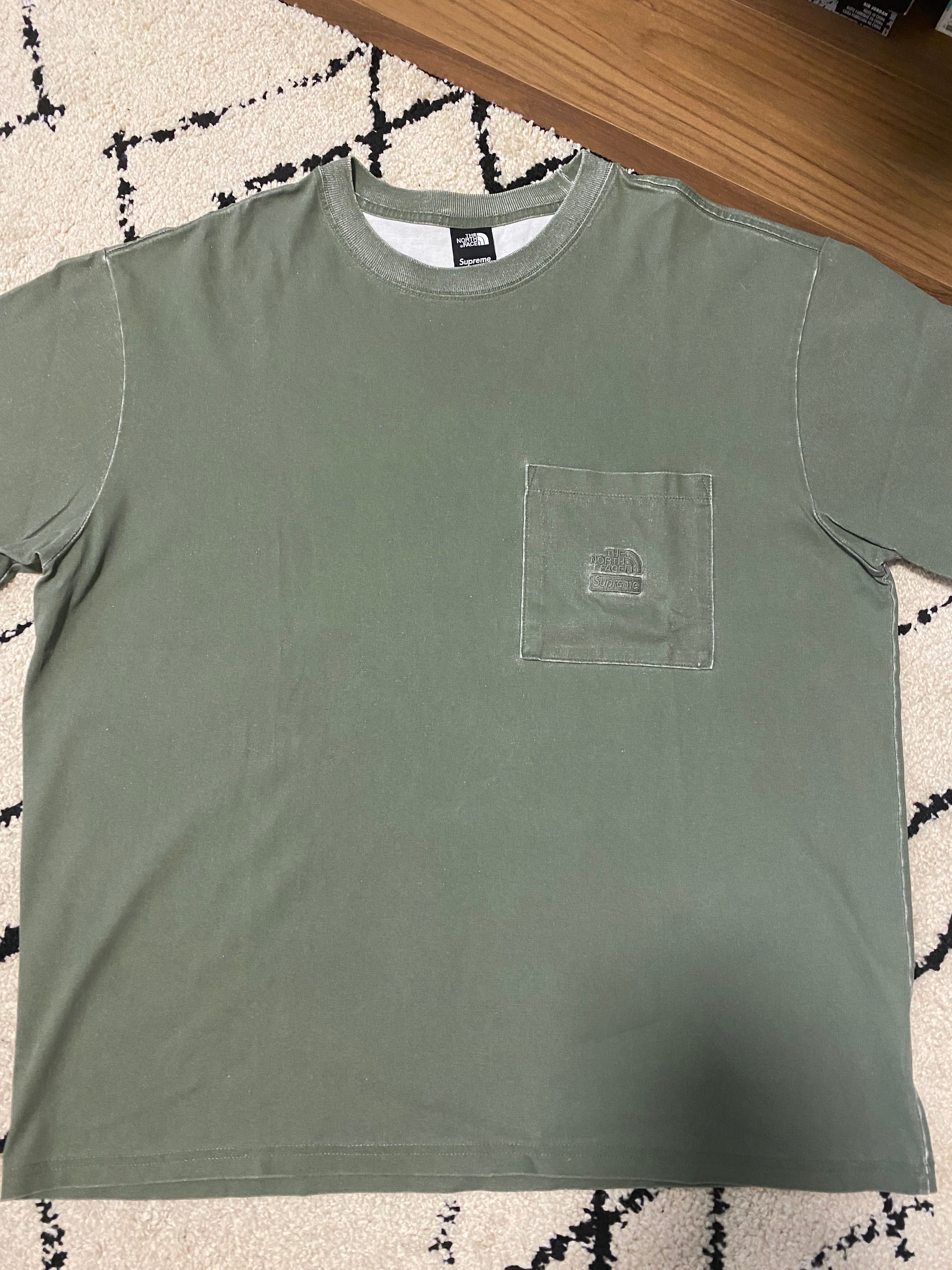Supreme x The North Face Pigment Printed Pocket Tee "Olive"