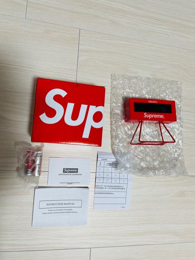 Supreme / Seiko Marathon Clock "Red"