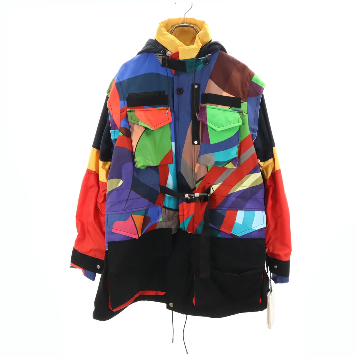 未使用 Sacai サカイ 21AW KAWS カウズ コラボ マウンテンパーカー 1 マルチ ジャケット ハンガー付き