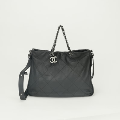 シャネル CHANEL マトラッセ バッグ トートバッグ ショルダーバッグ カーフスキン ブラック Black 黒 シルバー金具 ココマーク 2way ダブルチェーン Wチェーン