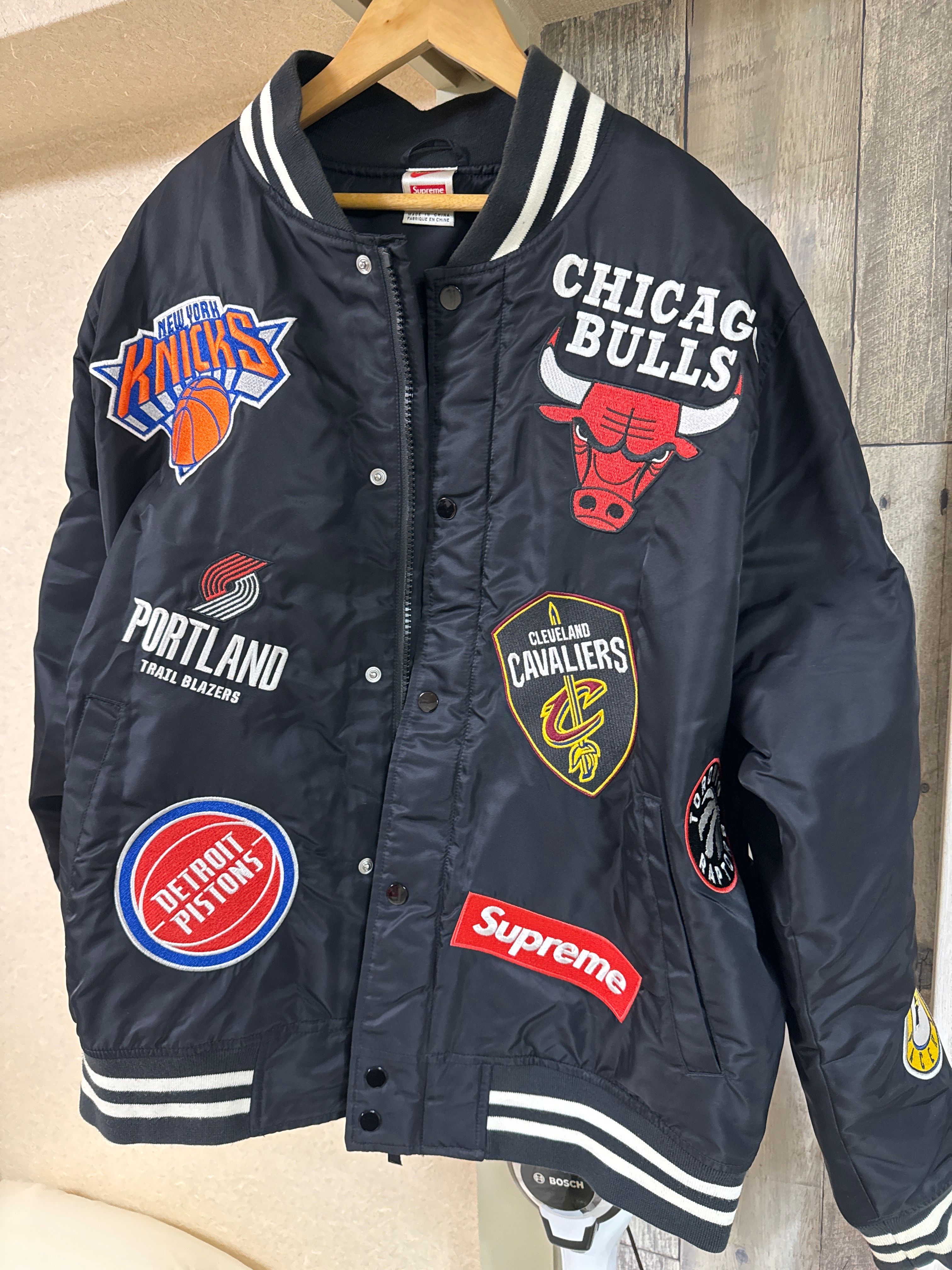 Supreme / Nike®/NBA Teams Warm-Up Jacket "Black"