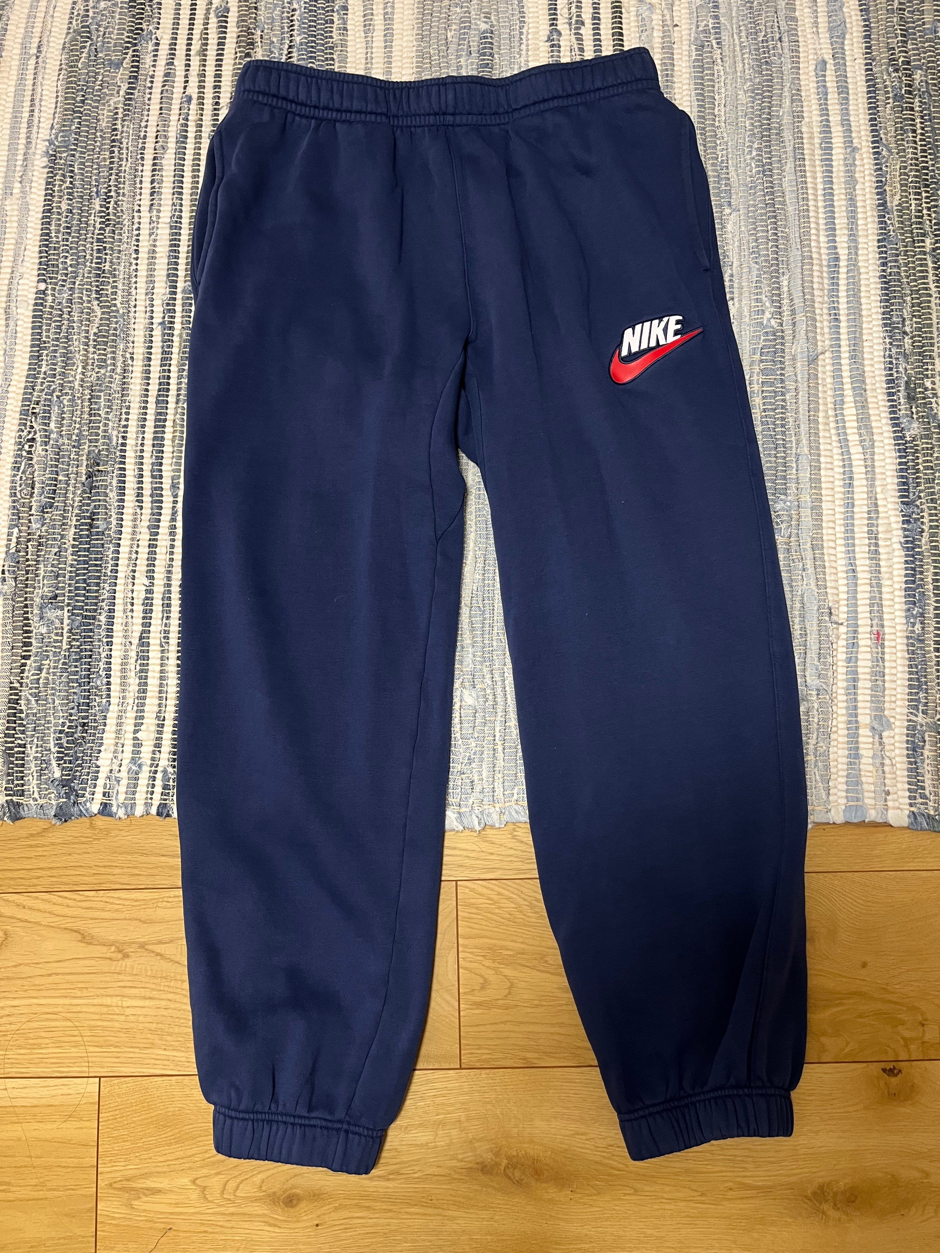 Supreme / NIKE® Sweatpant "navy"