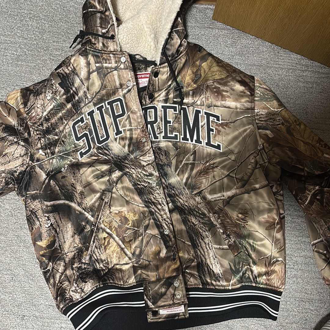 Supreme x Mitchell & Ness Lined Hooded Satin Varsity Jacket "Realtree AP Camo"