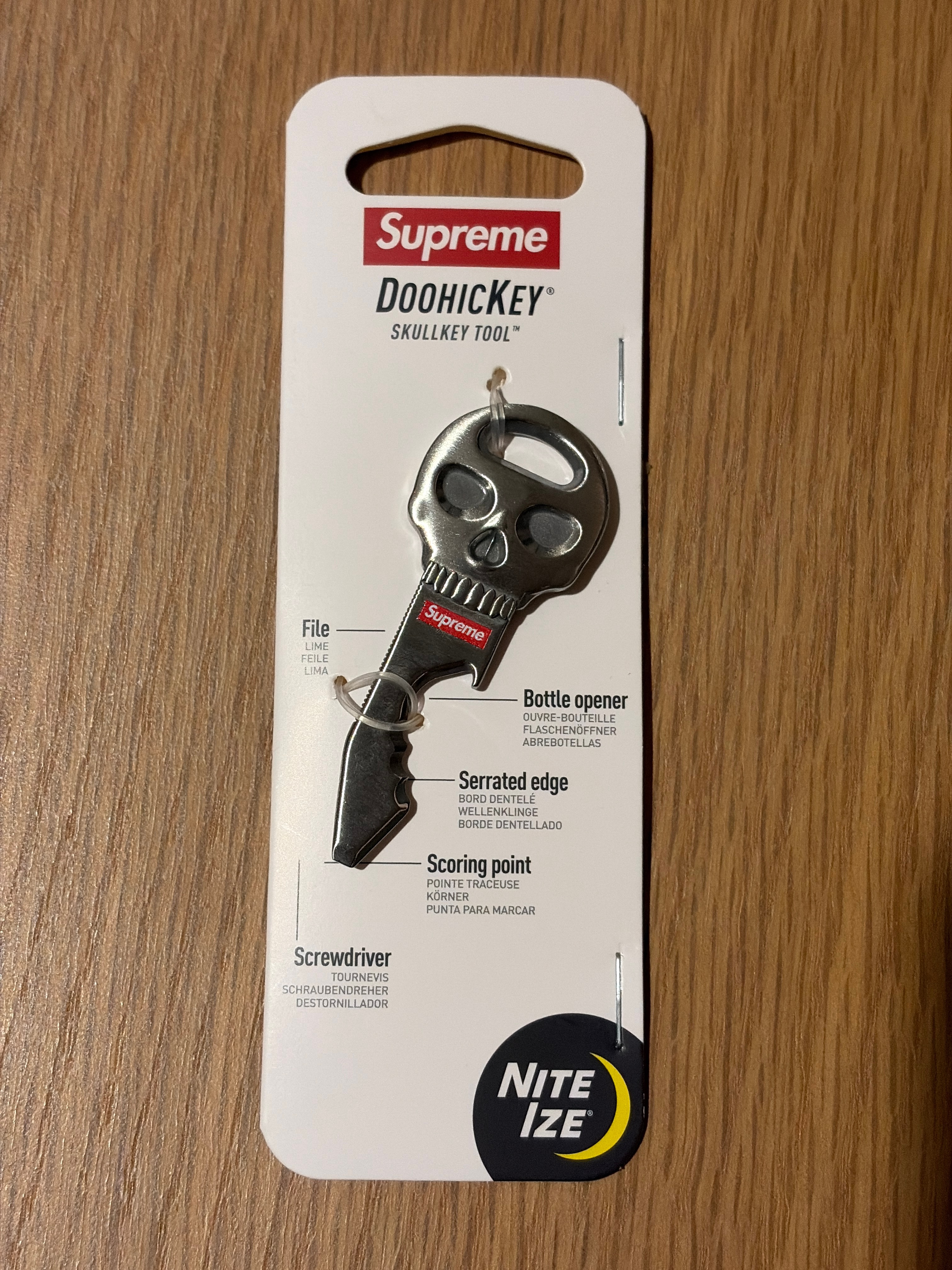Supreme x Nite Ize Skull Key Tool "Silver"