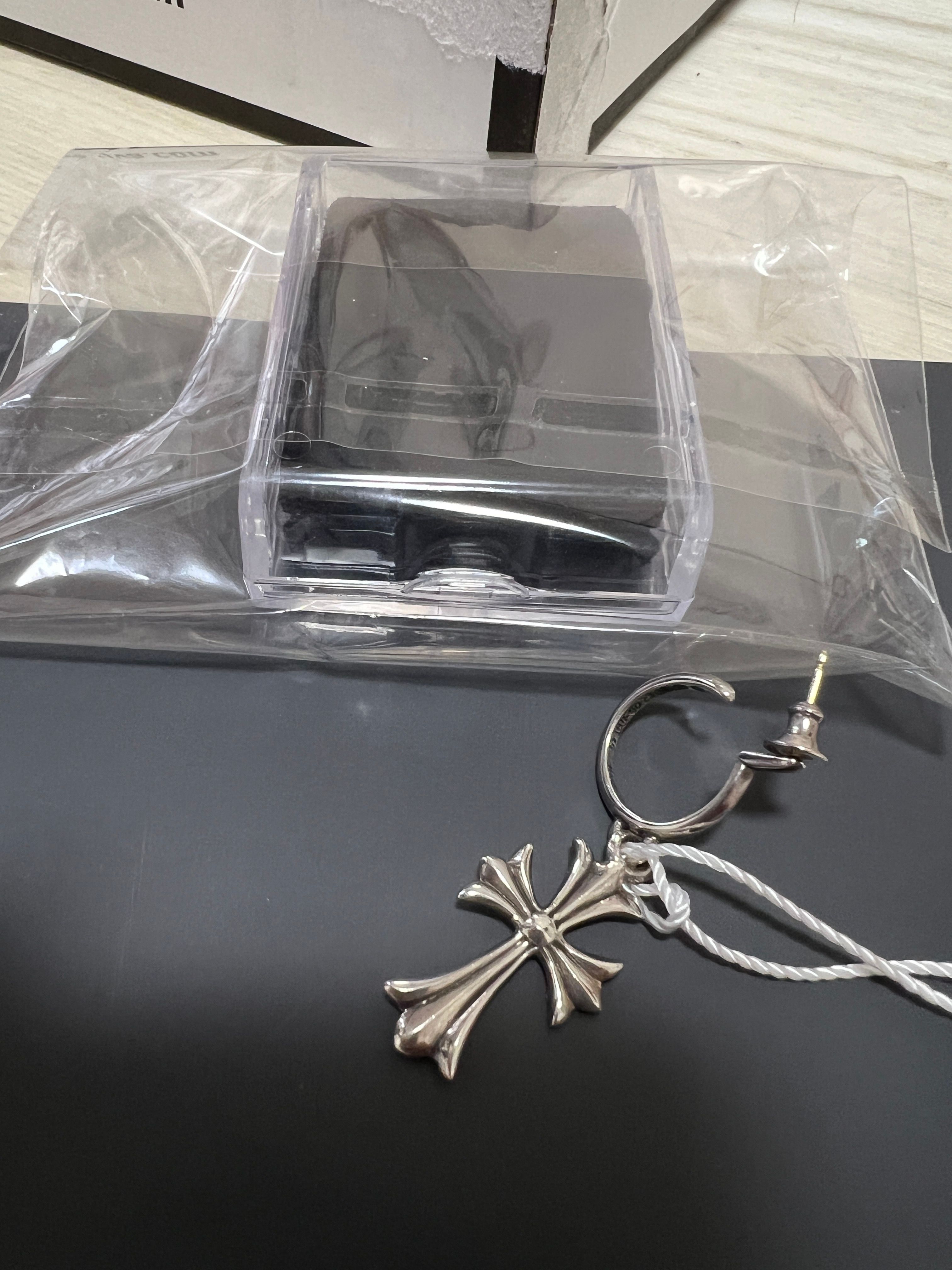 Chrome Hearts Hoop CH Cross Earrings "Silver"