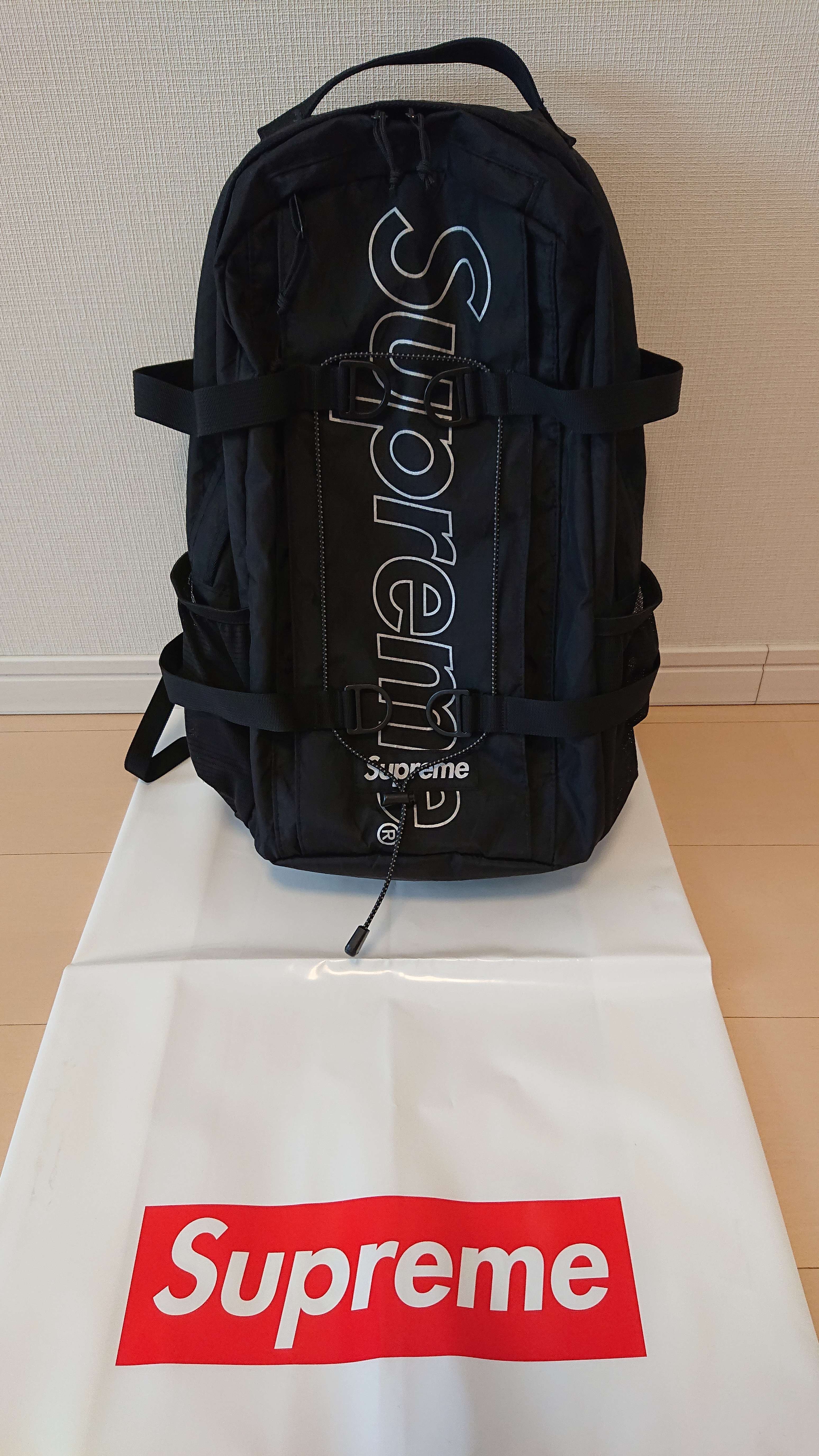 Supreme 18FW Backpack "Black"