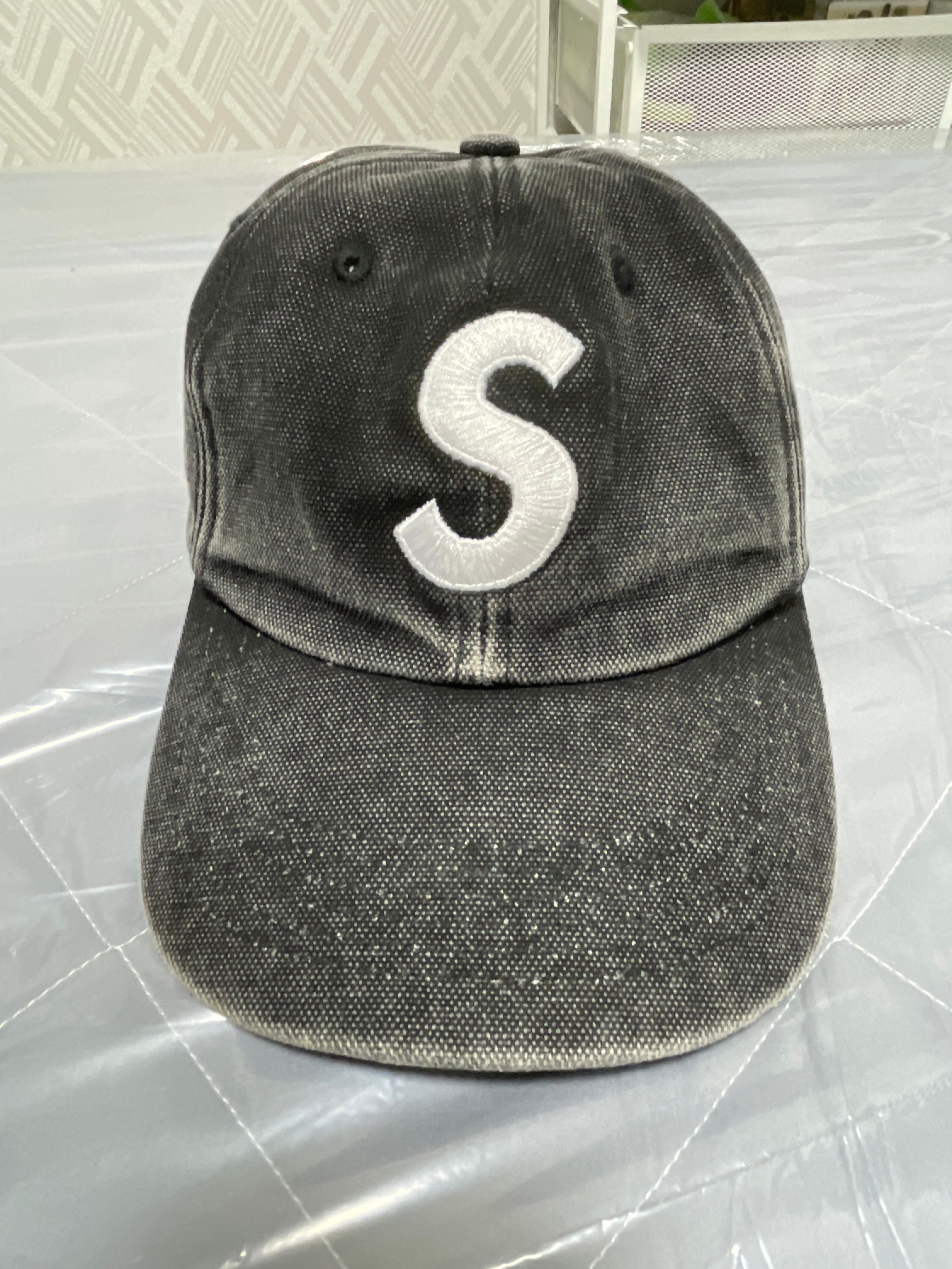 Supreme Pigment S Logo 6-Panel "Black"