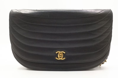 シャネル ヴィンテージ ハーフムーン ショルダーバッグ ブラック