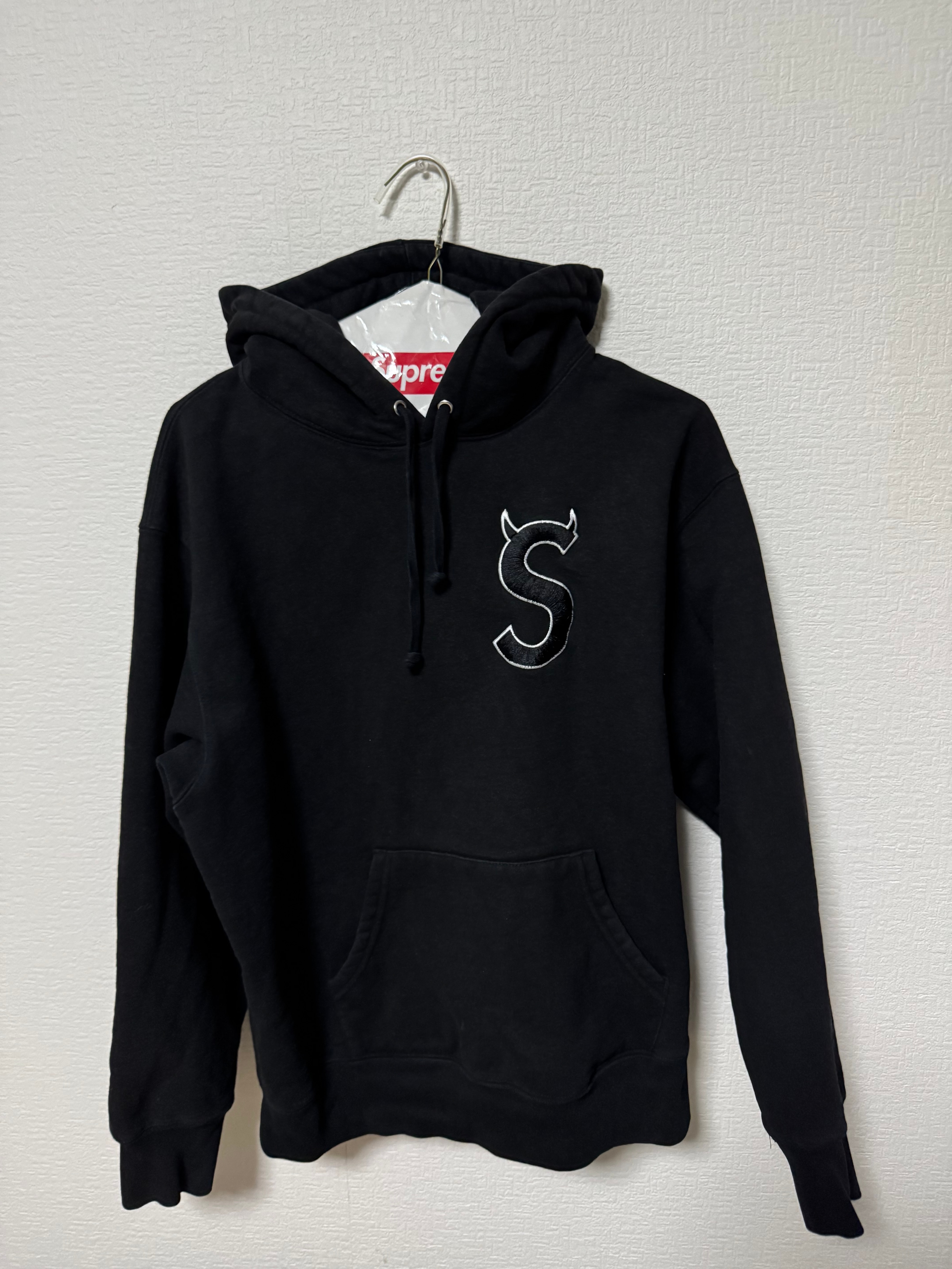 Supreme S Logo Hooded Sweatshirt "Black" (22FW)