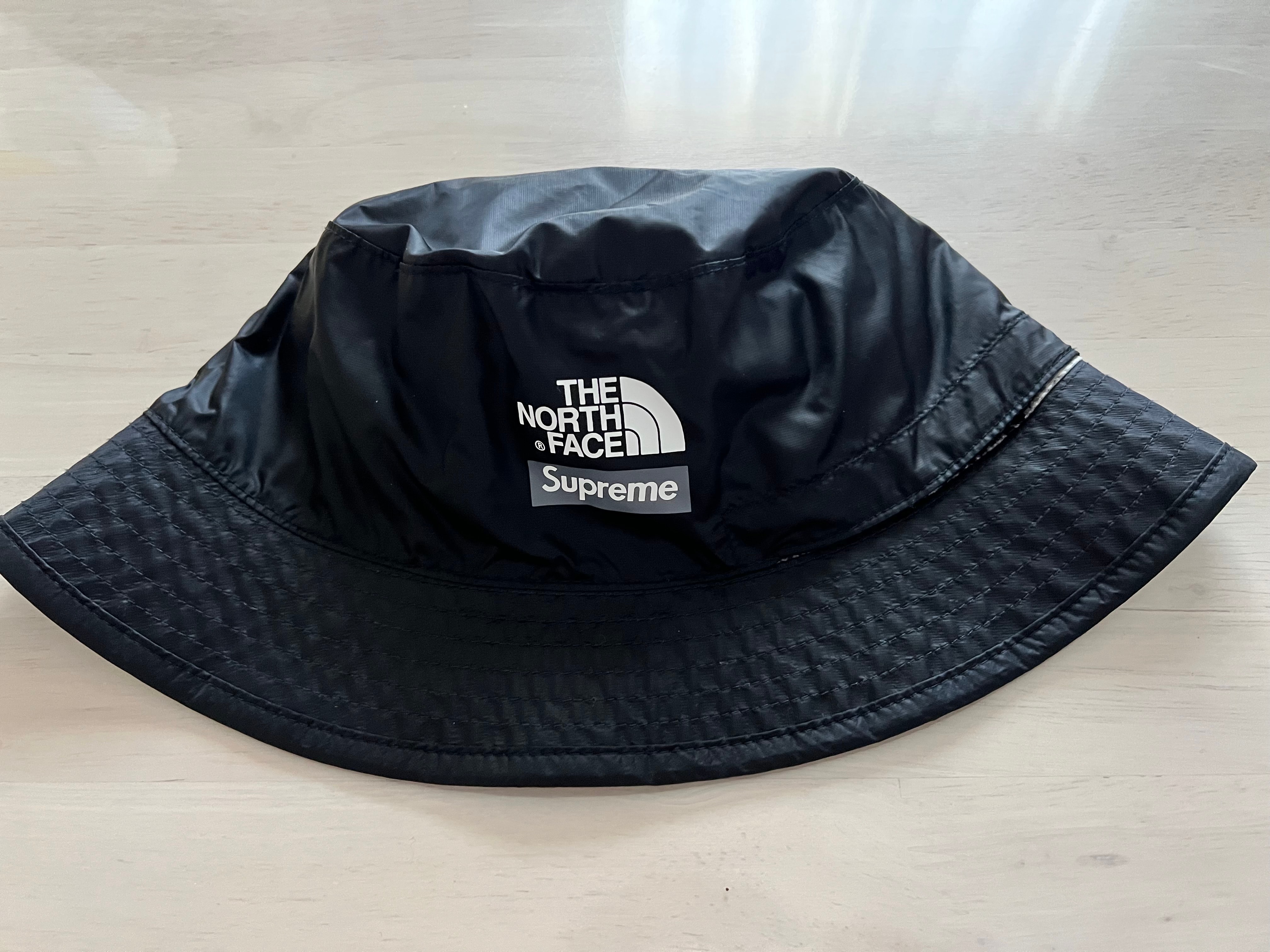 シュプリーム ザノースフェイス リバーシブル クラッシャー "ブラック"