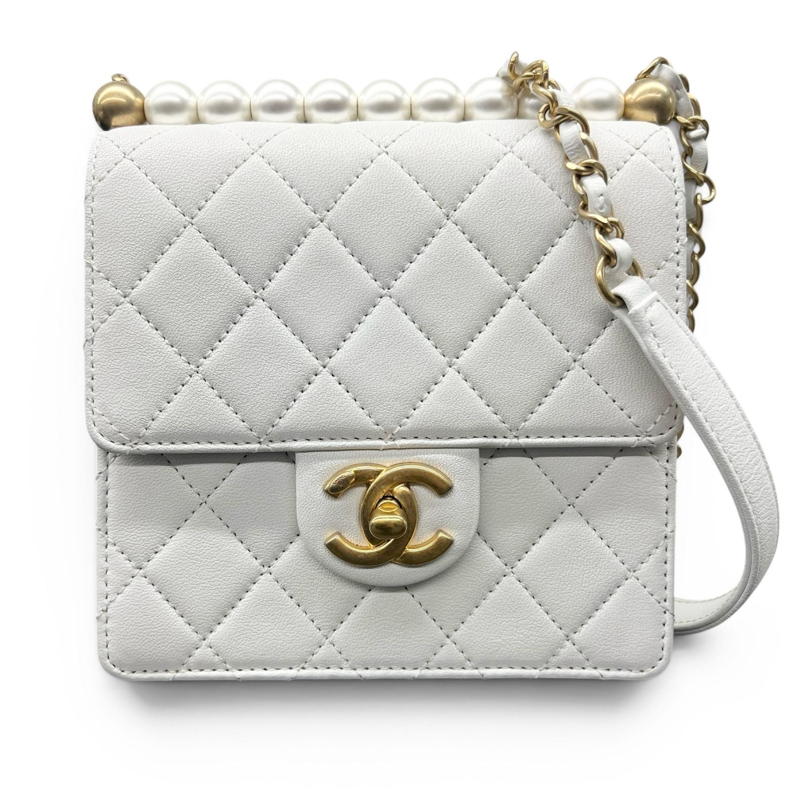 CHANEL 極美品 シャネル ミニマトラッセ パールデザイン チェーンショルダーバッグ ゴートレザー AS0584 27番台シリアル ホワイト ゴールド金具 ポシェット Aランク 中古 鑑定済 シャネルバッグ