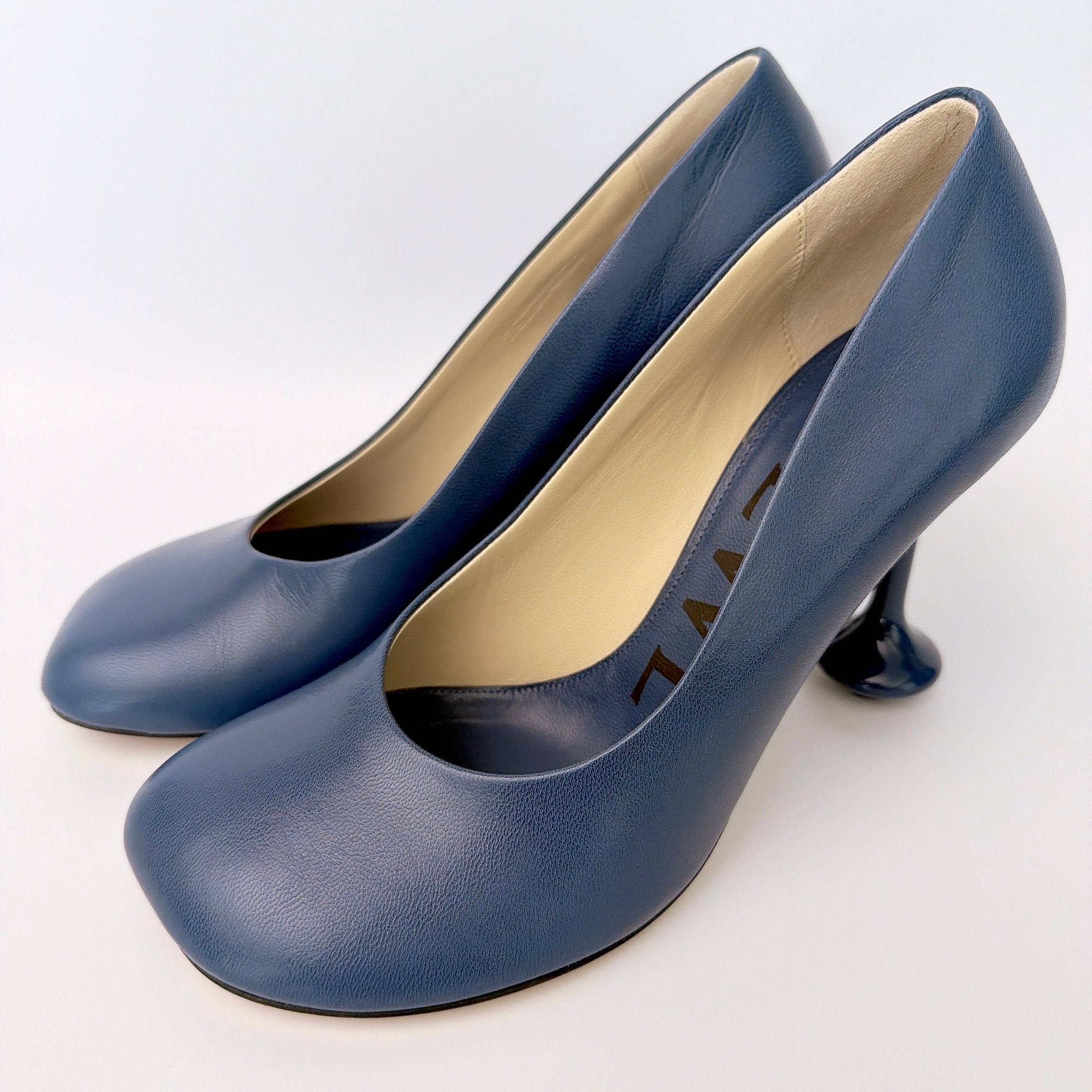 目立った傷や汚れなし】LOEWE ロエベ トイ パンプス（ゴート