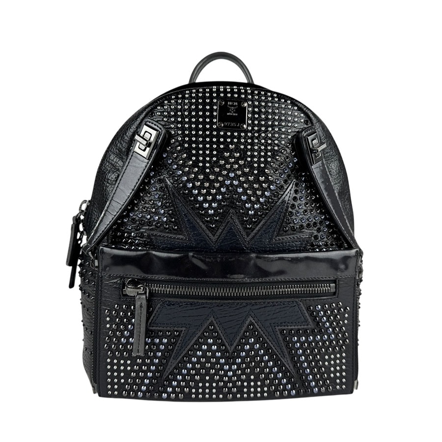 エム シー エム MCM リュック メタル/コーティングレザー ブラック/ネイビー/シルバー ユニセックス【中古】 z6068