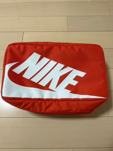 ナイキ シューボックス
