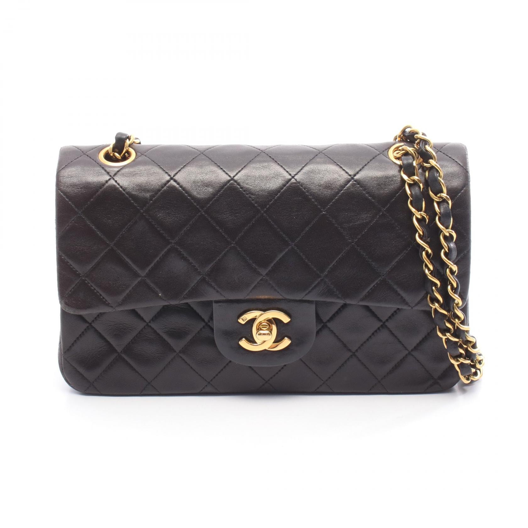 シャネル CHANEL マトラッセ Wフラップ ショルダーバッグ バッグ ラムスキン(羊革) レディース ブラック系 A01113 【中古】