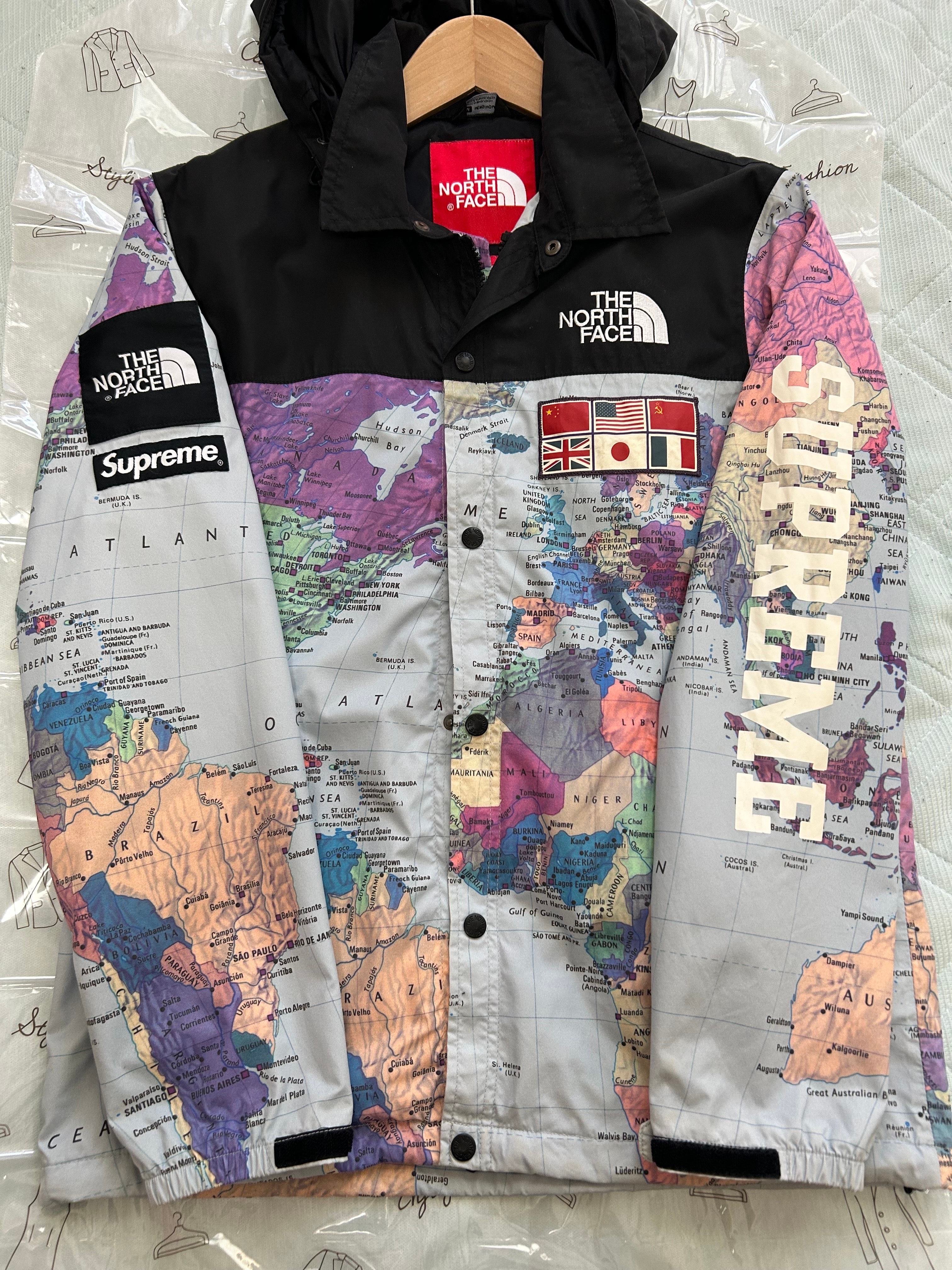 シュプリーム ザノースフェイス エクスペディション コーチズ ジャケット "マルチ"