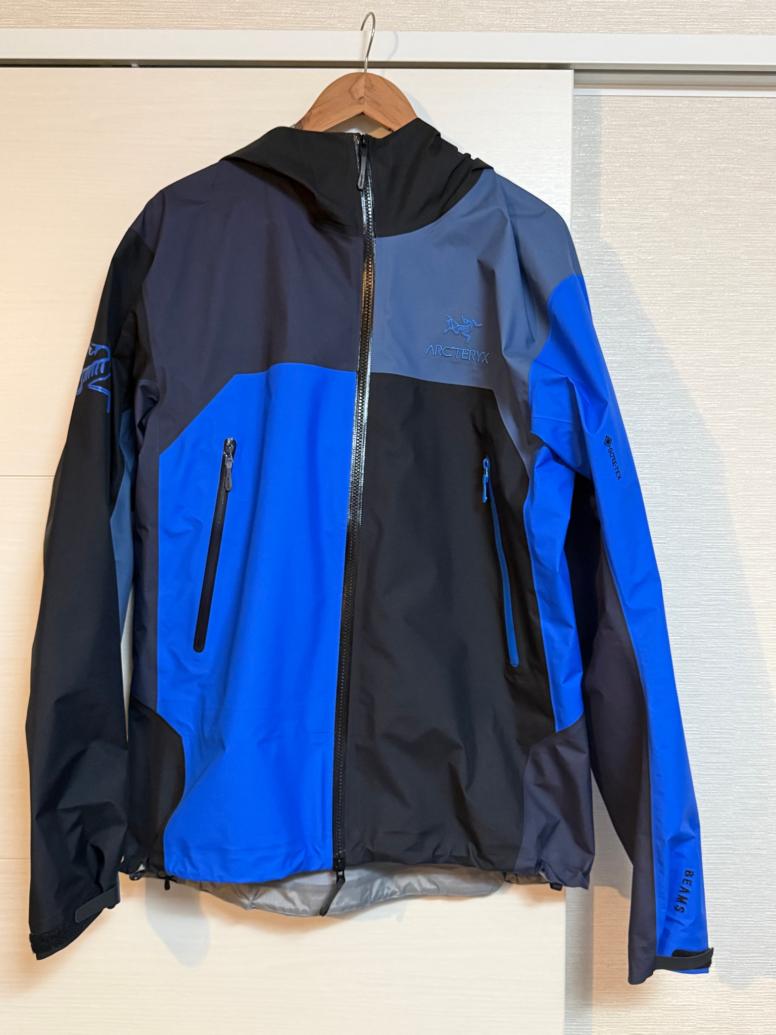 ARC'TERYX x BEAMS Men's Beta Jacket "Boro Blue" X000006534