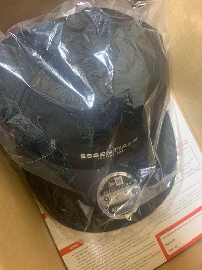 FEAR OF GOD ESSENTIALS NEW ERA RC 9FIFTY CAP "Black"