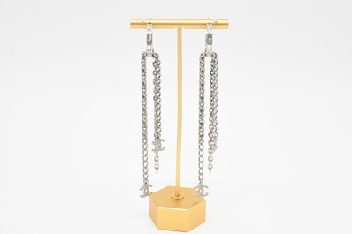 シャネル CC ロゴ チェーン ピアス B22