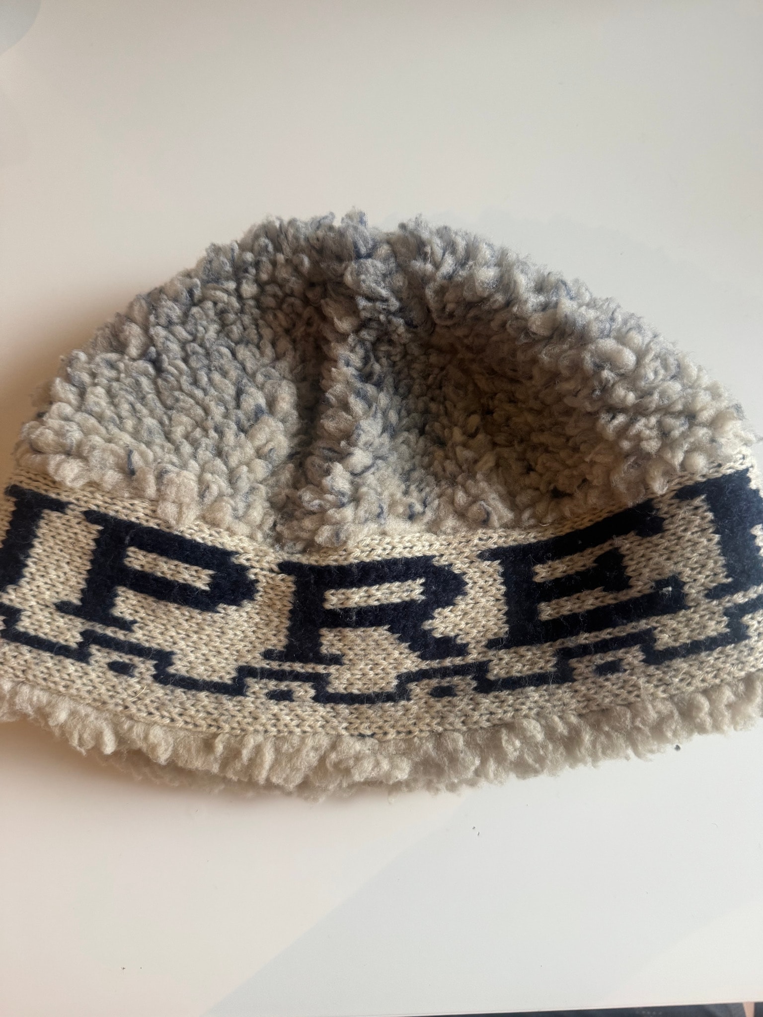 Supreme Sherpa Logo Beanie "Natural"