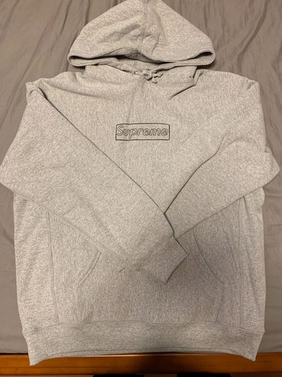 Supreme KAWS Chalk Logo Hooded Sweatshirt "Grey"(2021)