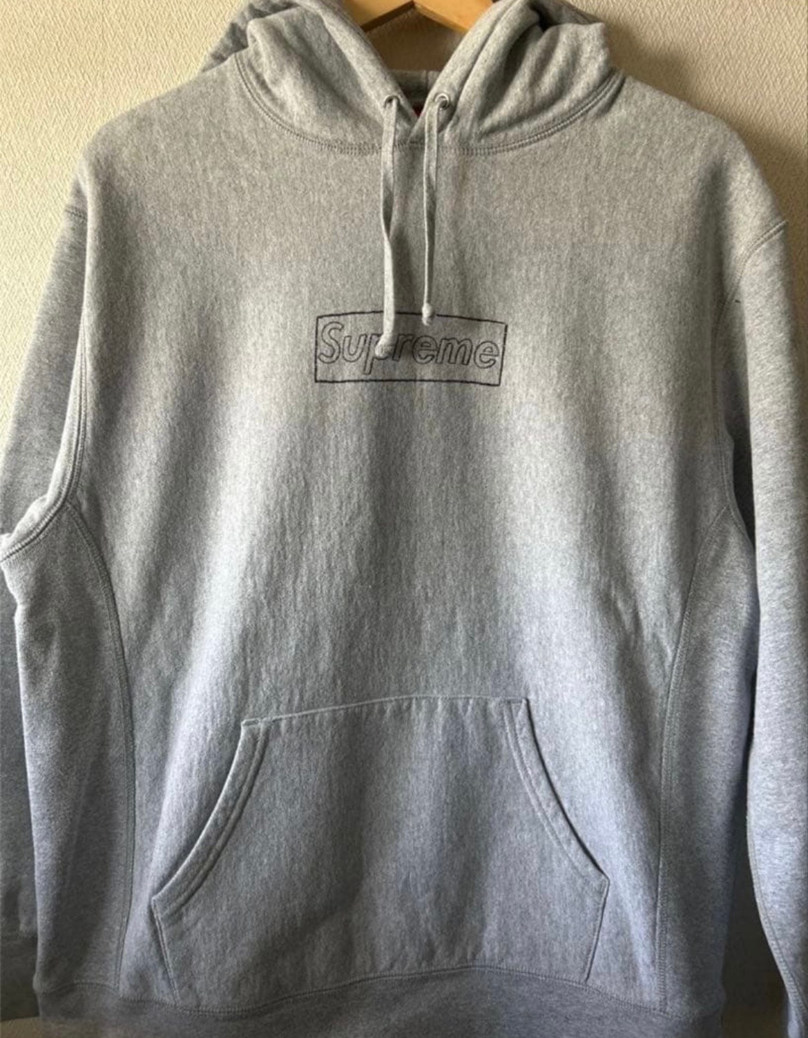 Supreme KAWS Chalk Logo Hooded Sweatshirt "Grey"(2021)
