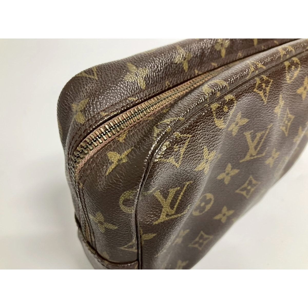C (やや傷や汚れあり)】ヴィトン LV トゥルーストワレット 23 ポーチ